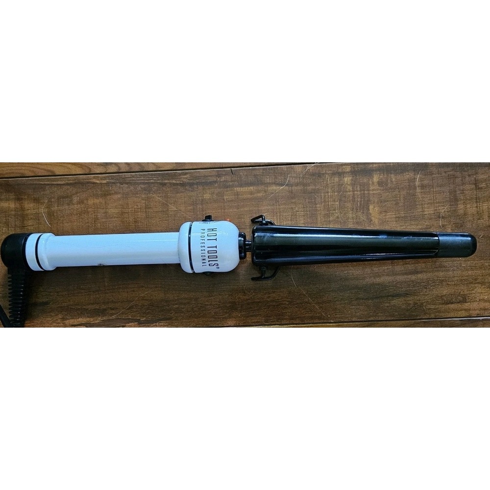 HOT TOOLS Professional Salon Curling Wand 3/4 - 1 1/4" White Tapered HTBW1852